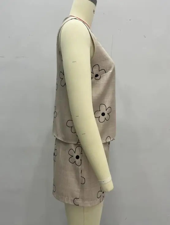Women's Spring and Summer Simple and Fashionable Breathable Printed Round Neck Sleeveless Top with Elastic Waistband Shorts Set