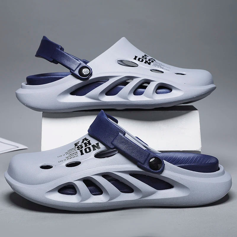 2024 New Men Outdoor Sandals Slippers Beach Comfortable Thick Soft Sole Clogs Men Casual Shoes Garden Shoes Mens Beach Sandals