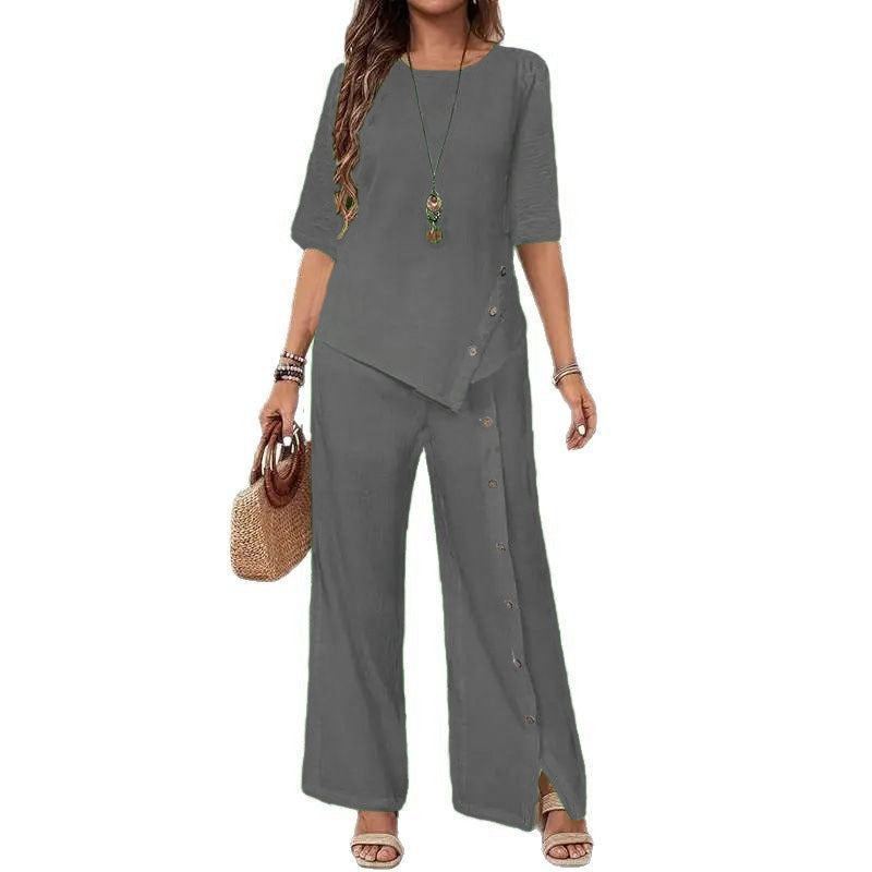The loose two-piece women's half-sleeved shirt set