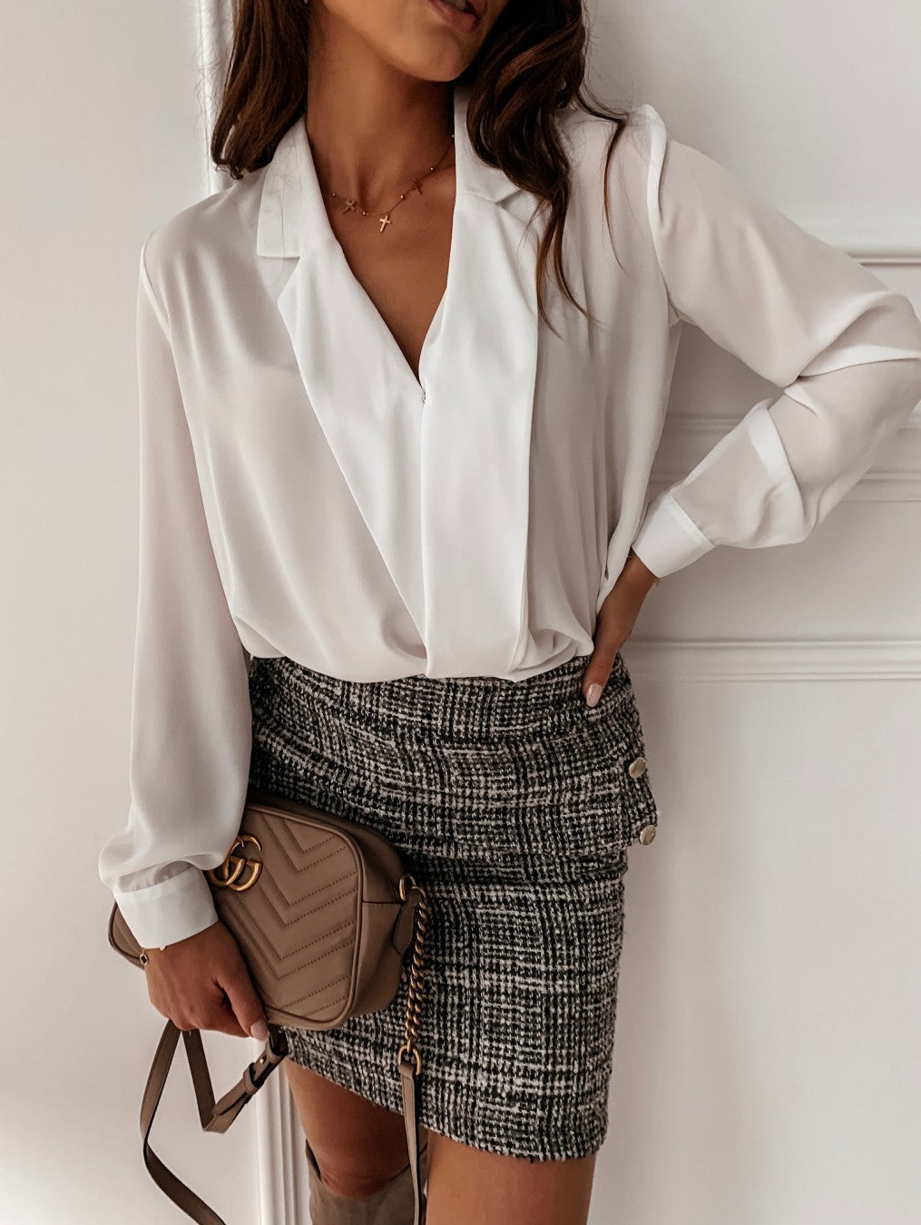 Solid Color Long Sleeve V-Neck Women's Shirt