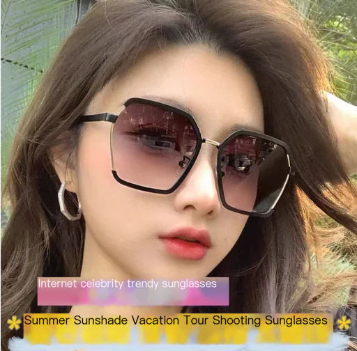 2022 Fashionable UV Protection Sunglasses for Women