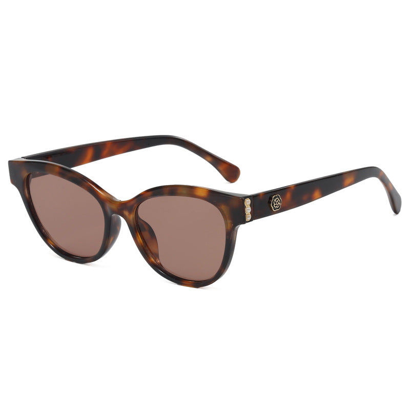 Fashion Cat Eye Sunglasses with UV Protection