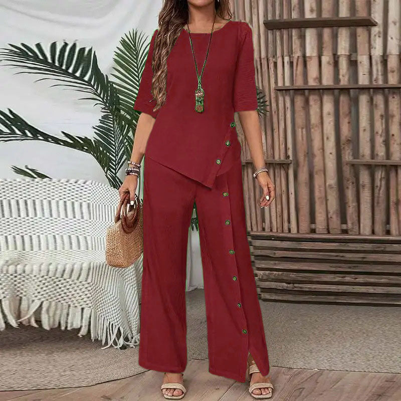 The loose two-piece women's half-sleeved shirt set